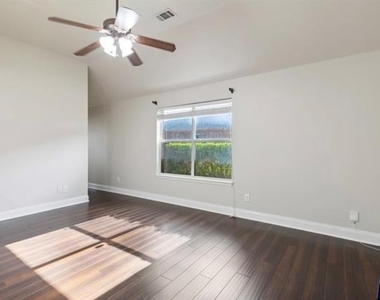 8309 Juliette Drive - Photo Thumbnail 10
