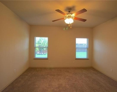 13104 Palancar Drive - Photo Thumbnail 8