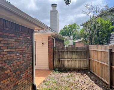 3028 Matterhorn Drive - Photo Thumbnail 12