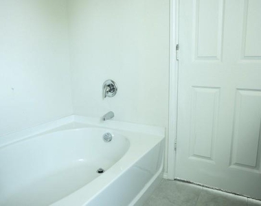 1416 Waggoner Drive - Photo Thumbnail 19