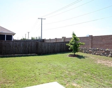 1416 Waggoner Drive - Photo Thumbnail 26