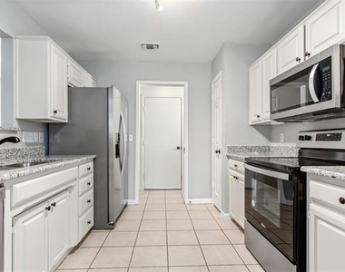712 Billups Circle - Photo Thumbnail 14