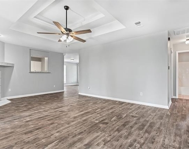712 Billups Circle - Photo Thumbnail 4