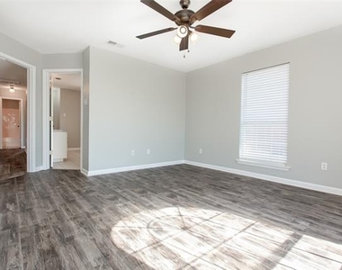 712 Billups Circle - Photo Thumbnail 20