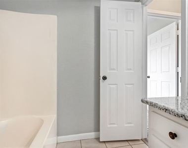 712 Billups Circle - Photo Thumbnail 30