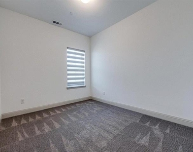8126 Foraker Street - Photo Thumbnail 7