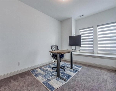 8126 Foraker Street - Photo Thumbnail 5