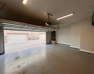 714 N Plano Road - Photo Thumbnail 19