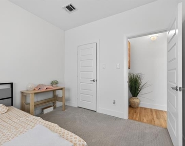 4933 Broadway Drive - Photo Thumbnail 31