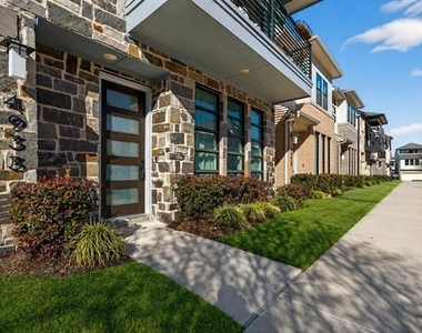 4933 Broadway Drive - Photo Thumbnail 2