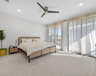 4933 Broadway Drive - Photo Thumbnail 21