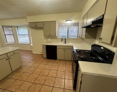 5604 Fireside Drive - Photo Thumbnail 5
