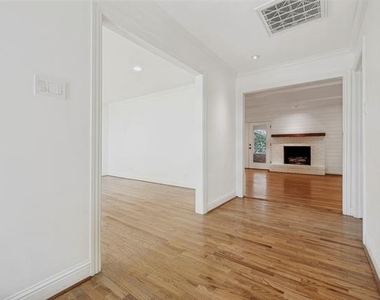 4321 Northview Lane - Photo Thumbnail 1