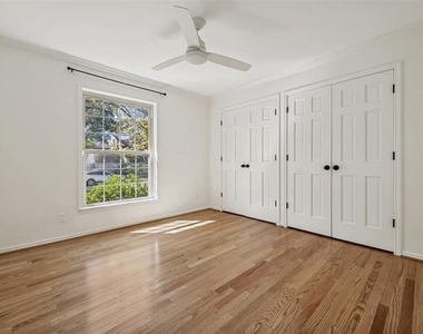 4321 Northview Lane - Photo Thumbnail 17