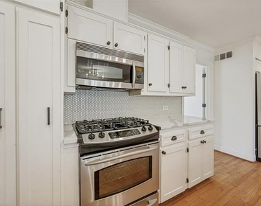 4321 Northview Lane - Photo Thumbnail 8