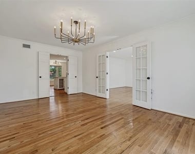 4321 Northview Lane - Photo Thumbnail 5