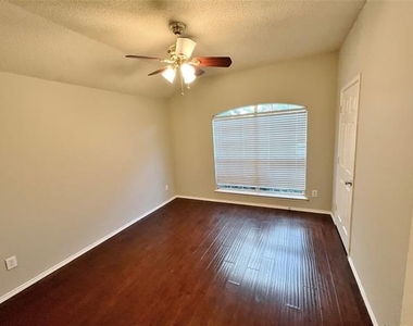 1222 Harvard Lane - Photo Thumbnail 16