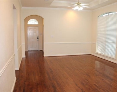 4829 Bull Run Drive - Photo Thumbnail 2