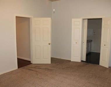 4829 Bull Run Drive - Photo Thumbnail 16
