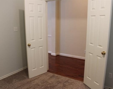 4829 Bull Run Drive - Photo Thumbnail 4
