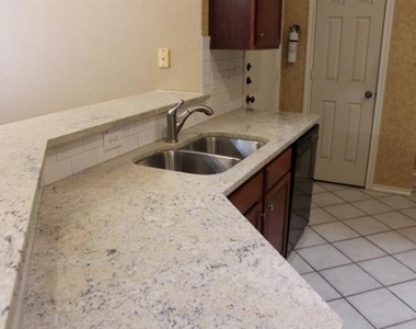 4829 Bull Run Drive - Photo Thumbnail 12