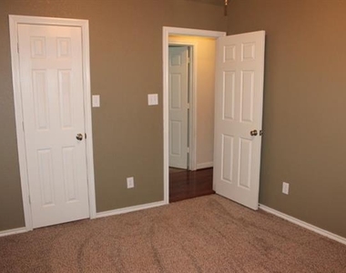 4829 Bull Run Drive - Photo Thumbnail 21