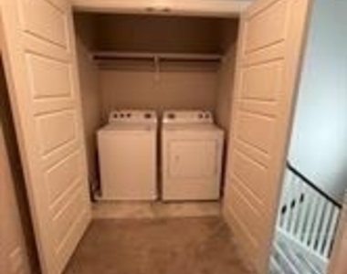 5823 Orion Place - Photo Thumbnail 19