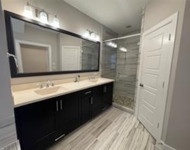 5823 Orion Place - Photo Thumbnail 12