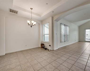 1930 Loma Alta Drive - Photo Thumbnail 7