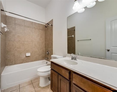 1930 Loma Alta Drive - Photo Thumbnail 14