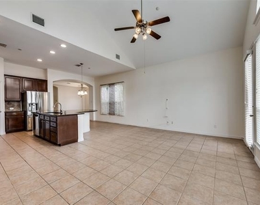 1930 Loma Alta Drive - Photo Thumbnail 4