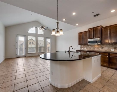 1930 Loma Alta Drive - Photo Thumbnail 11