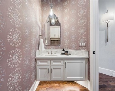 4954 Northshore Drive - Photo Thumbnail 15