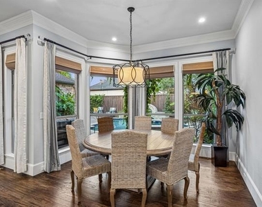 4954 Northshore Drive - Photo Thumbnail 11