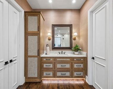4954 Northshore Drive - Photo Thumbnail 18