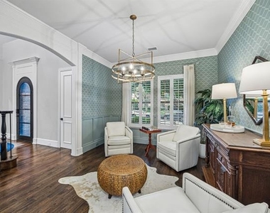 4954 Northshore Drive - Photo Thumbnail 6