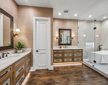 4954 Northshore Drive - Photo Thumbnail 17