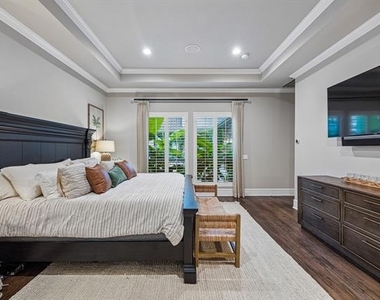 4954 Northshore Drive - Photo Thumbnail 21