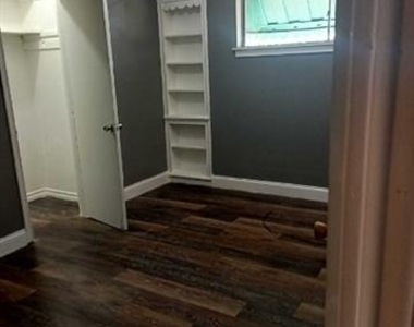 1711 Langford Street - Photo Thumbnail 8