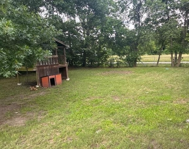 1711 Langford Street - Photo Thumbnail 12