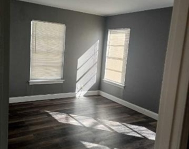 1711 Langford Street - Photo Thumbnail 5