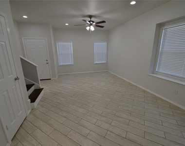 2385 Murphy Court - Photo Thumbnail 7