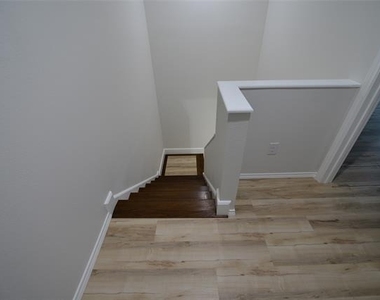 2385 Murphy Court - Photo Thumbnail 25