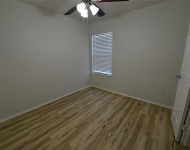 2385 Murphy Court - Photo Thumbnail 12