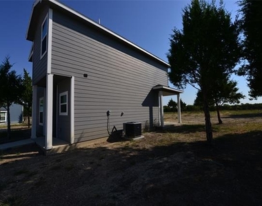 2385 Murphy Court - Photo Thumbnail 2