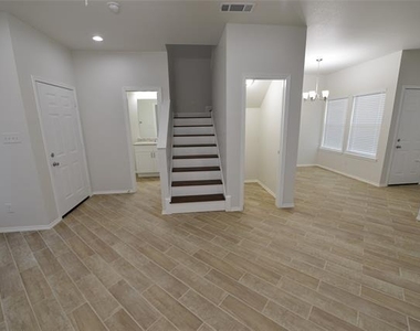 2393 Murphy Court - Photo Thumbnail 6