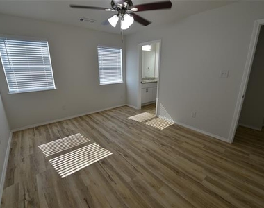 2393 Murphy Court - Photo Thumbnail 15