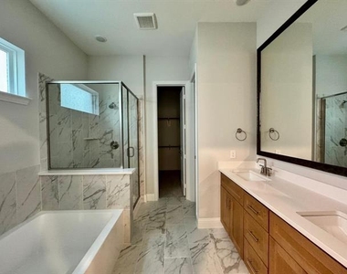 2930 Eleanor Drive - Photo Thumbnail 13