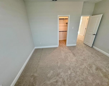 2930 Eleanor Drive - Photo Thumbnail 27