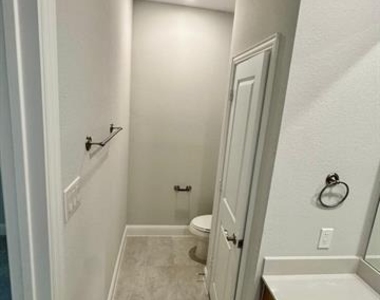 2930 Eleanor Drive - Photo Thumbnail 24